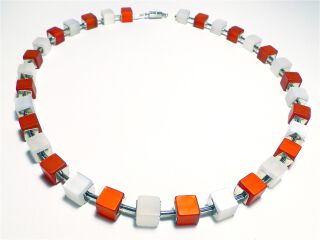 rot-weiße Kunststoffwürfelkette (Bausatz / DIY)Nr.1050