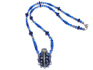 Halskette Marienkäferanhänger mit blauem Strass besetzt 0148