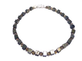 Halskette aus Pyrit-Rauchquarz-Würfeln 2052
