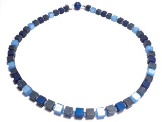 blaue Polaris-Naturstein Würfel Halskette 2081